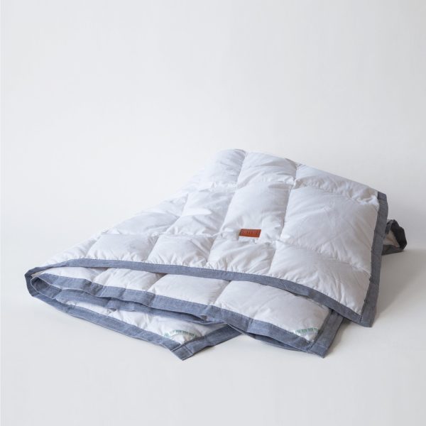 Laduvet nordique couverture de duvet pliee site